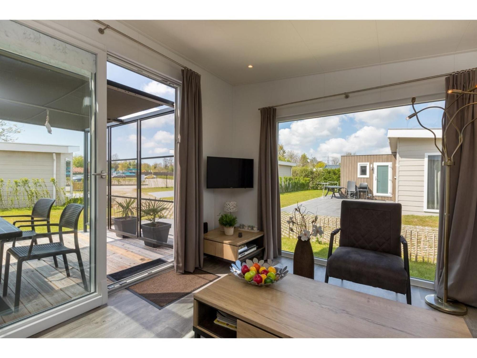 Brand New Chalets At 10 Minutes From The Oosterschelde Heinkenszand Exterior photo